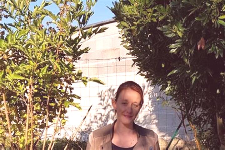 Evelyn, 34 — Escort in Autruy-sur-Juine, France