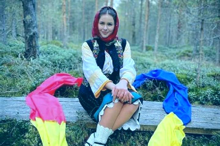 Evelyn, 34 — Escort in Cacica, Romania