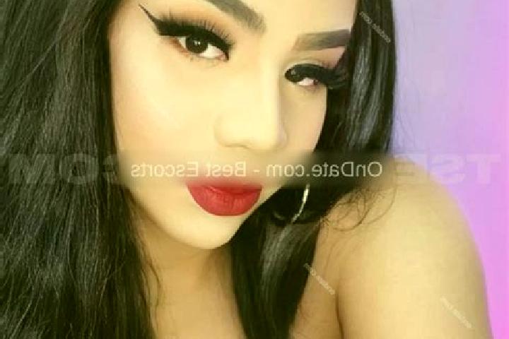 Evelyn, 34 — Escort in Jinfosi, China