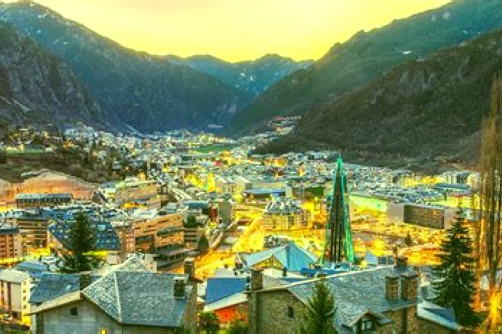 Evelyn, 34 — Escort in les Escaldes, Andorra