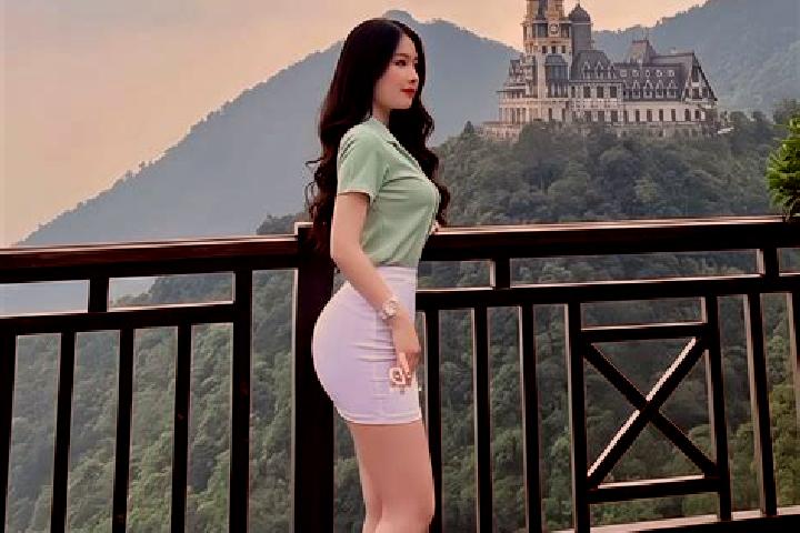 Evelyn, 34 — Escort in Phu Khuong, Vietnam