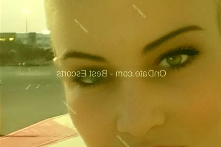 Evelyn, 34 — Escort in Thornleigh, Australia
