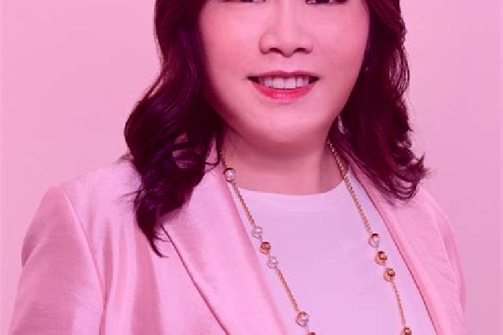 Evelyn, 34 — Escort in Yu Chui, Hong Kong