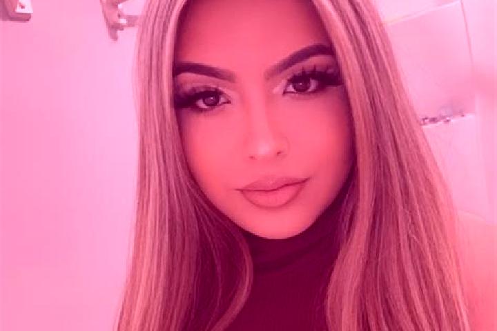 Evelyn, 35, a blonde amber-eyed latina companion based in Rojas de Cuauhtemoc. Offering Domination, Deep French Kissing, Roleplay, GFE. Available for incall ...