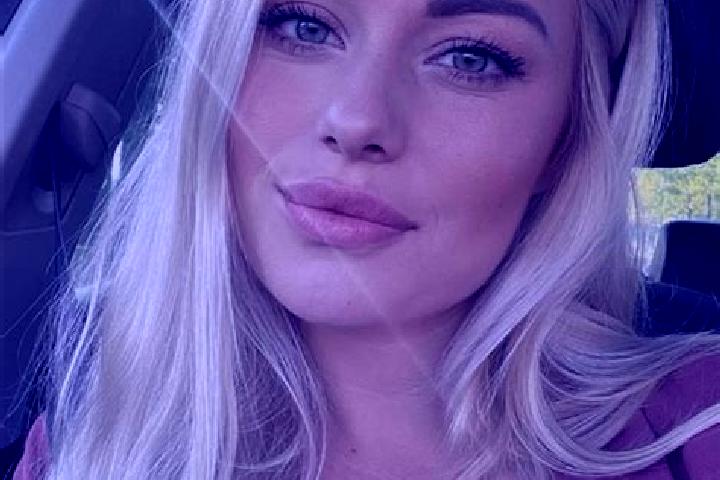 Evelyn, 35, a blonde hazel-eyed indian companion based in Cadell. Offering GFE, BDSM. Available for incall and outcall, day and evening dates.