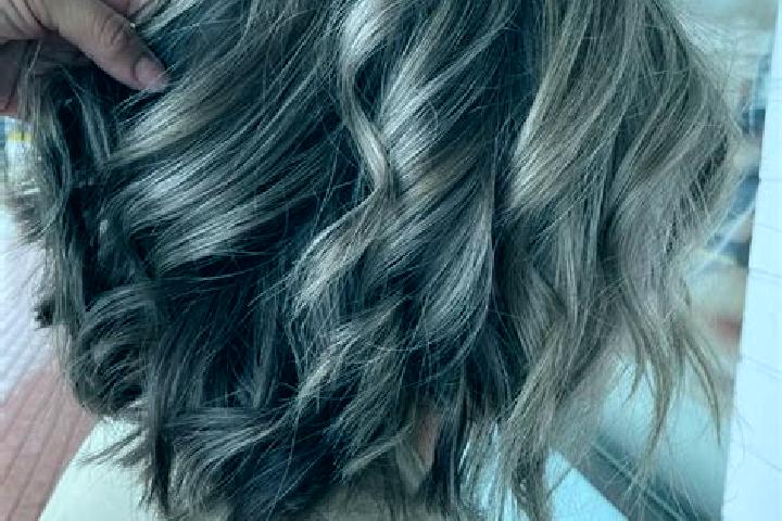Evelyn, 35, a dark blonde grey-eyed latina companion based in Kakata. Offering BDSM, Domination, Overnight, Erotic Massage, Prostate Massage. Available for i...
