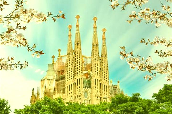 Evelyn, 35, a red amber-eyed latina companion based in Sagrada Familia. Offering Girlfriend Experience, BDSM. Available for incall and outcall, overnight boo...