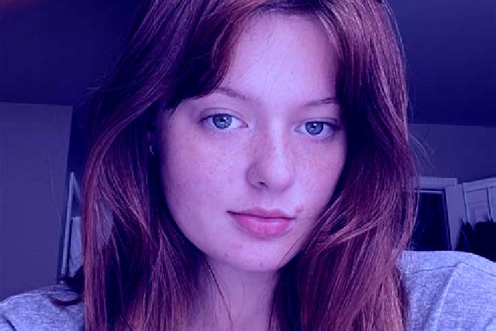 Evelyn, 35, a red grey-eyed european companion based in Fuipiano Valle Imagna. Offering Duos, A-Level, GFE, Girlfriend Experience. Available for incall and o...