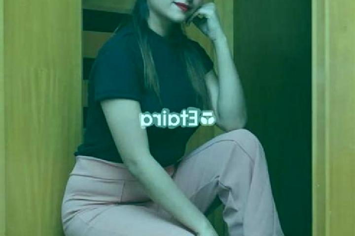 Evelyn, 35 — Escort in Lalpur, India