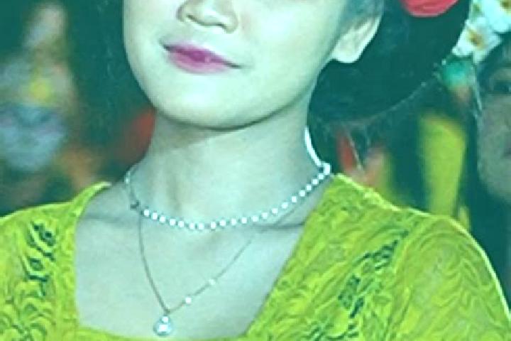 Evelyn, 35 — Escort in Samanggen, Indonesia