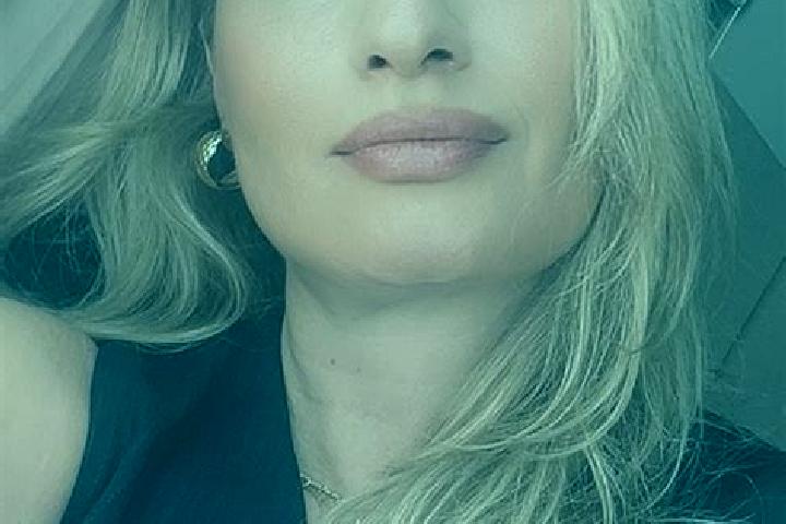 Evelyn, 35 — Escort in Seraincourt, France