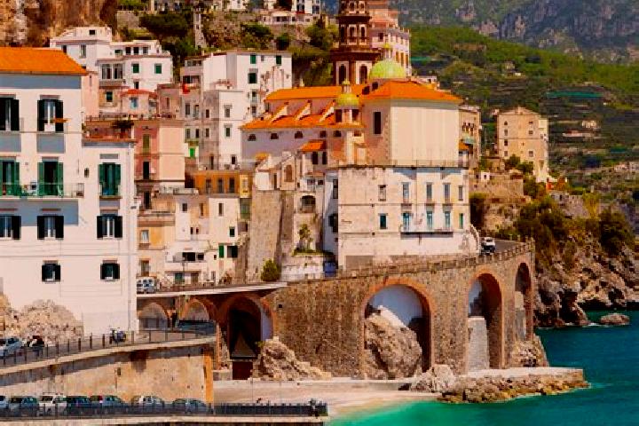 Evelyn, 35 — Escort in Solarino, Italy