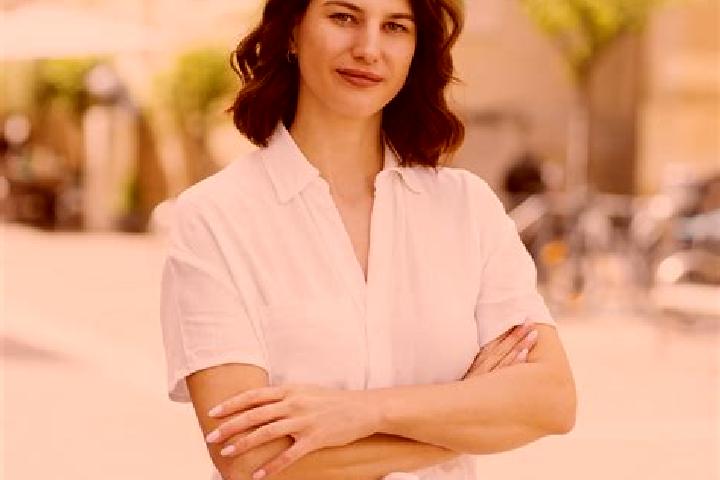 Evelyn, 35 — Escort in Weissenbach, Austria
