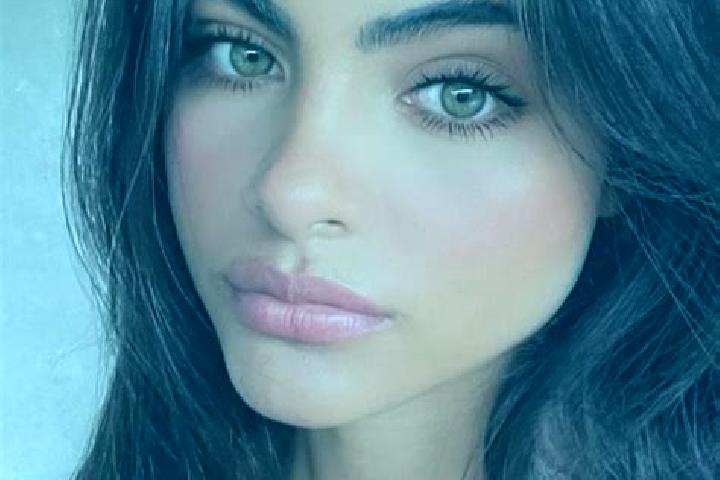 Evelyn, 36, a black dark-eyed indian companion based in Reventin-Vaugris. Offering Couples, Duos, GFE. Available for incall and outcall, day and evening dates.