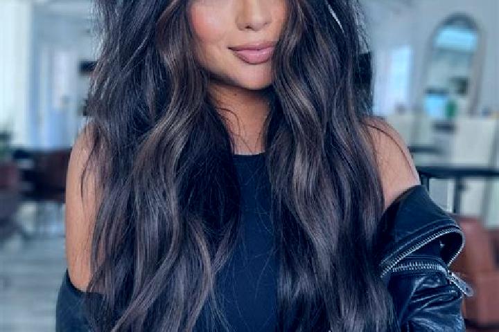 Evelyn, 36, a brunette dark-eyed ebony companion based in Maloh. Offering Dinner Date, Girlfriend Experience, CIM, Party Girl. Available for incall and outca...