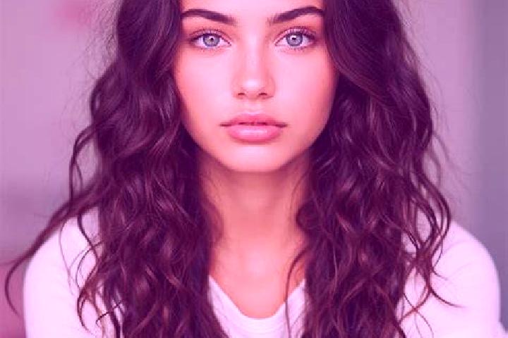 Evelyn, 36, a dark blonde amber-eyed mediterranean companion based in Santiaguito. Offering Striptease, Erotic Massage, 69, Massage. Available for incall and...