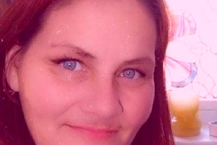 Evelyn, 36, a red grey-eyed mixed companion based in Gornate Olona. Offering Overnight, BDSM, Roleplay. Available for incall and outcall, day and evening dates.