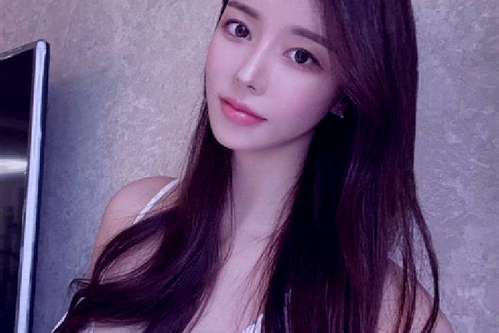 Evelyn, 36 — Escort in Caikouji, China