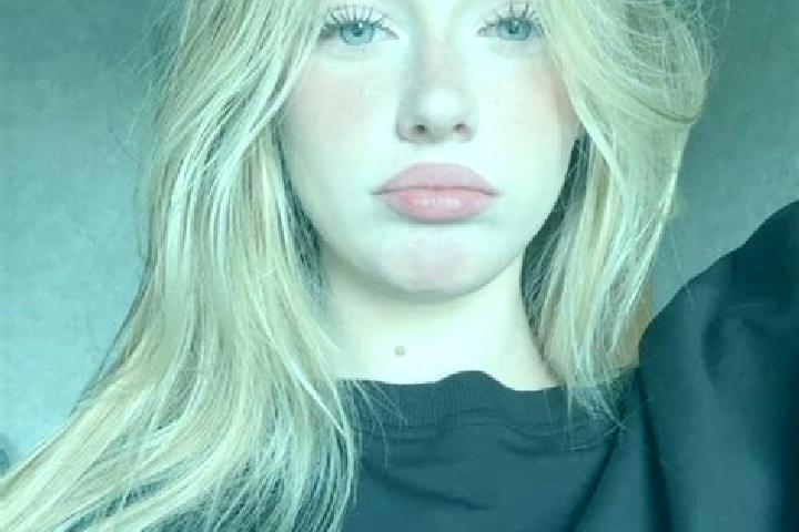 Evelyn, 36 — Escort in Libiaz, Poland
