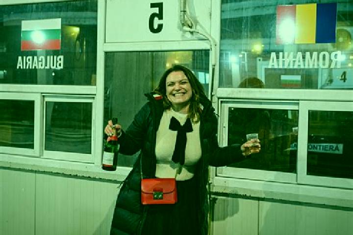 Evelyn, 36 — Escort in Nedeia, Romania