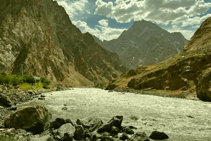 Evelyn, 36 — Escort in Panj, Tajikistan