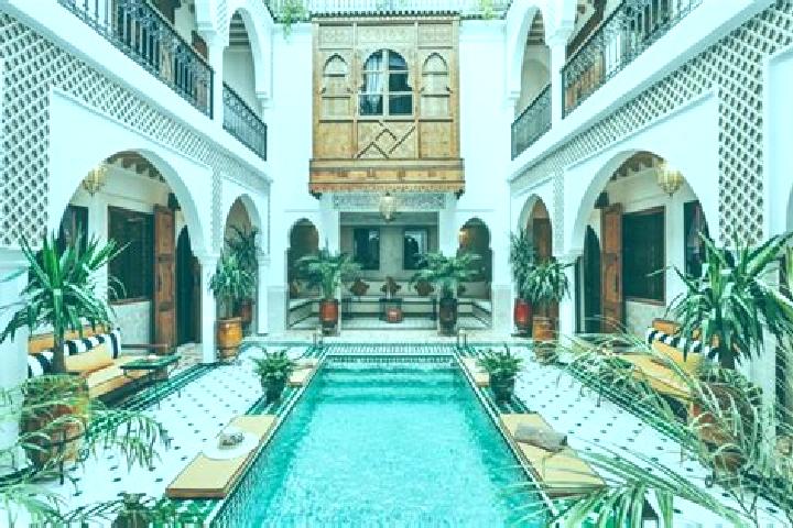 Evelyn, 36 — Escort in Riah, Morocco