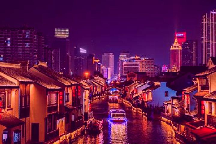Evelyn, 36 — Escort in Wuji, China