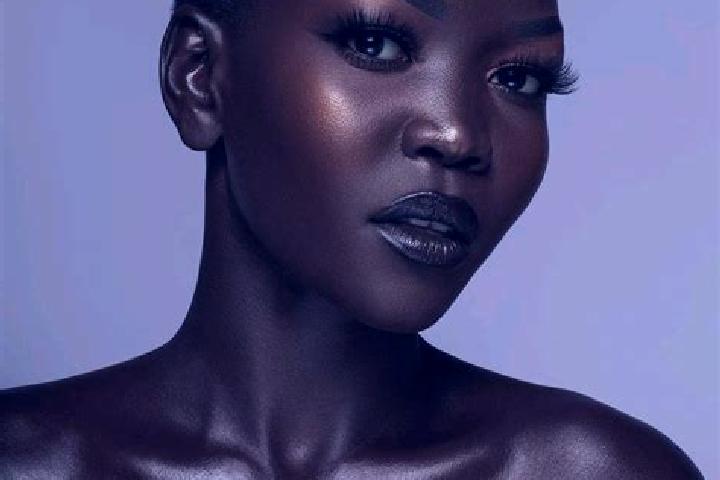 Evelyn, 37, a black dark-eyed ebony companion based in Acquasparta. Offering OWO, Erotic Massage, 69. Available for incall and outcall, day and evening dates.