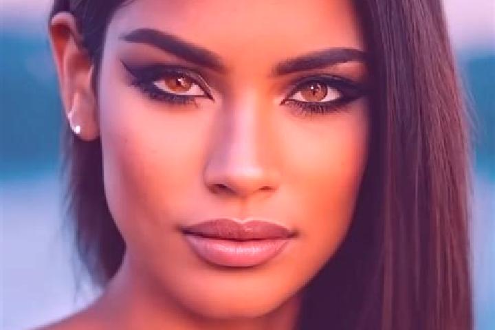 Evelyn, 37, a black dark-eyed latina companion based in Badamibagh. Offering Striptease, Overnight, Couples. Available for incall and outcall, overnight book...
