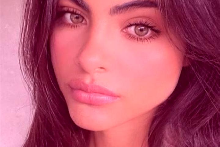 Evelyn, 37, a brunette green-eyed middle eastern companion based in Jiuhe. Offering Domination, Tantra, Prostate Massage, OWO. Available for incall and outca...