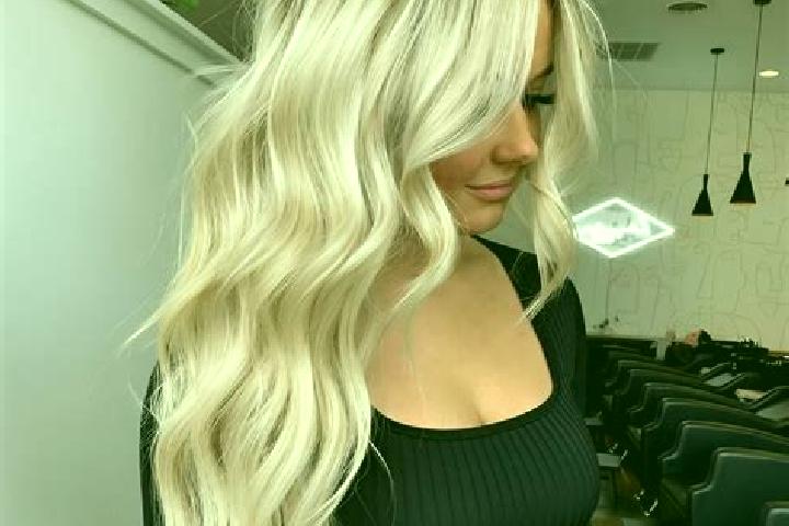 Evelyn, 37, a platinum blonde amber-eyed ebony companion based in AEaesmaee. Offering Erotic Massage, Dinner Date, Couples, Girlfriend Experience. Available ...