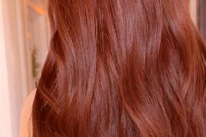 Evelyn, 37, a red brown-eyed ebony companion based in Lantebaru. Offering Couples, BDSM, GFE. Available for incall and outcall, day and evening dates.
