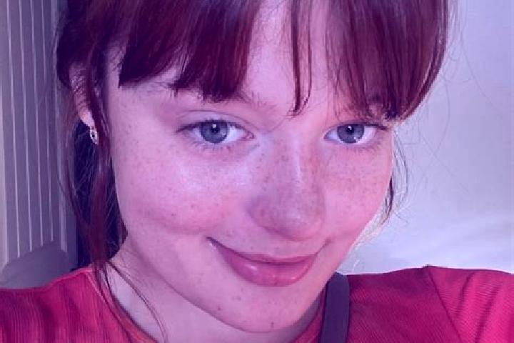 Evelyn, 37, a red grey-eyed european companion based in Oberaula. Offering BDSM, Duos, Fetish. Available for incall and outcall, day and evening dates.