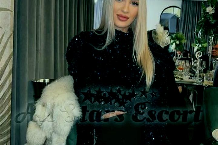 Evelyn, 37 — Escort in Kensington Park, United States