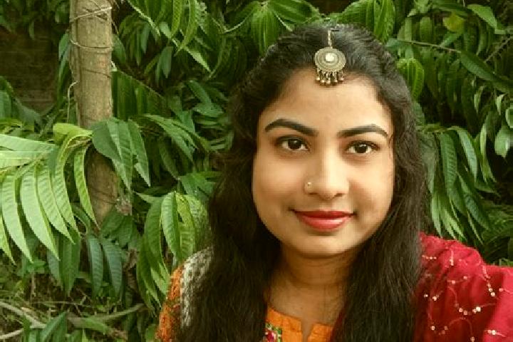 Evelyn, 37 — Escort in Parbatipur, Bangladesh