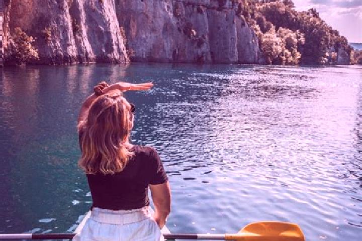 Evelyn, 37 — Escort in Pontmain, France