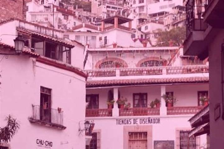 Evelyn, 37 — Escort in Taxco el Viejo, Mexico