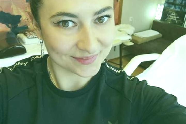 Evelyn, 38, a black amber-eyed mixed companion based in Sneads Ferry. Offering Massage, Overnight, Roleplay. Available for incall and outcall, overnight book...