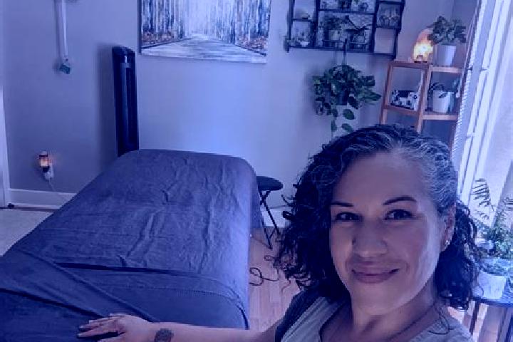 Evelyn, 38, a black brown-eyed european companion based in Shadegan. Offering Erotic Massage, 69, Tantra. Available for incall and outcall, day and evening d...