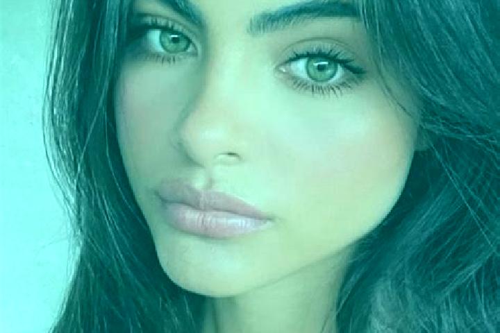 Evelyn, 38, a brunette dark-eyed middle eastern companion based in Ferendia. Offering Duos, A-Level, Deep French Kissing, Roleplay. Available for incall and ...