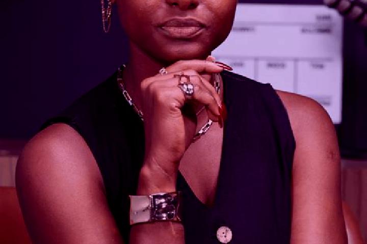 Evelyn, 38 — Escort in Cacoma, Angola