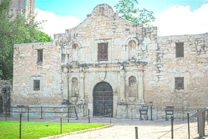 Evelyn, 38 — Escort in El Alamo, Mexico