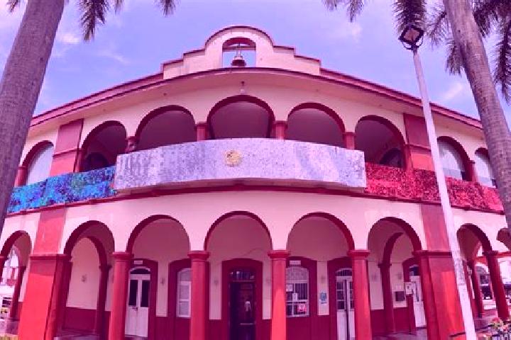 Evelyn, 38 — Escort in El Hatito, Mexico