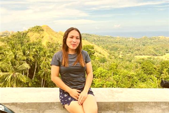 Evelyn, 38 — Escort in Garcia Hernandez, Philippines