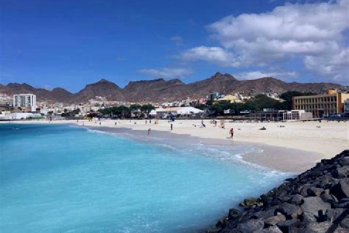 Evelyn, 38 — Escort in Junco, Cape Verde
