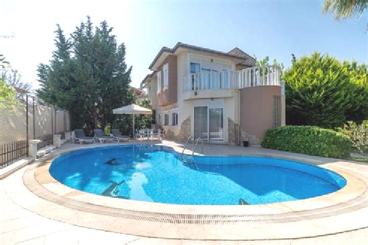Evelyn, 38 — Escort in Serik, Turkey