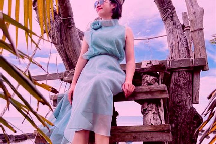 Evelyn, 38 — Escort in Son Thuy, Vietnam