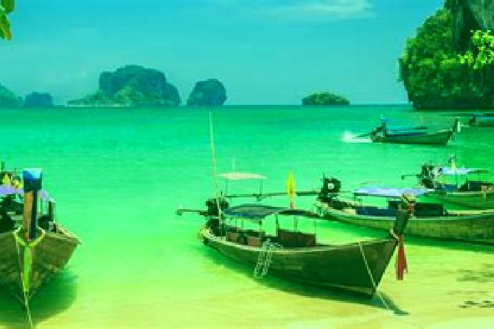 Evelyn, 38 — Escort in Thap Than, Thailand