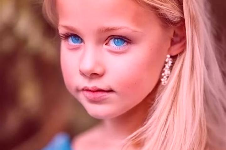 Evelyn, 39, a blonde blue-eyed ebony companion based in Montferri. Offering 69, Travel Companion, Massage, Dinner Date. Available for incall and outcall, day...