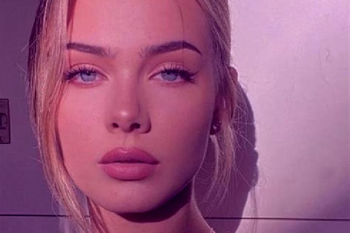 Evelyn, 39, a blonde grey-eyed european companion based in Mejorada del Campo. Offering Duos, Striptease, Deep French Kissing, Couples. Available for incall ...